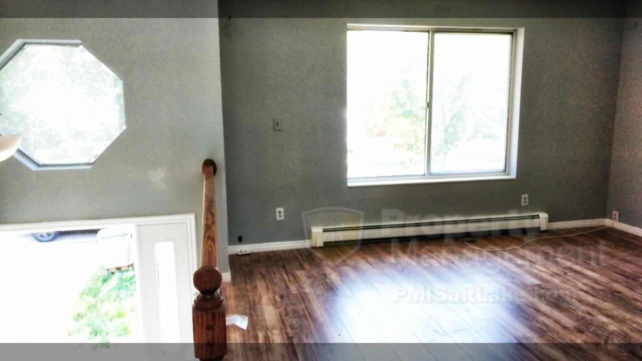 1868 W Springfield Rd - Photo 3 of 31