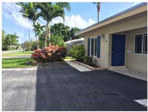 716 SW 14th Ct - Photo 3 of 8