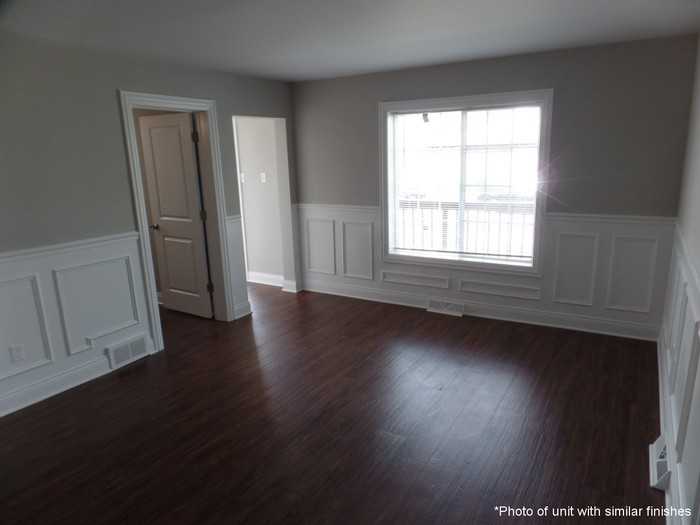 2628 Spruce St - Photo 2 of 7
