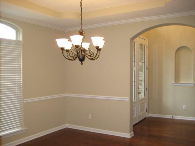 7835 Pips Ridge Ln - Photo 3 of 14