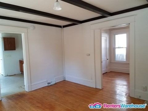 502 Thomas Ave W - Photo 2 of 12