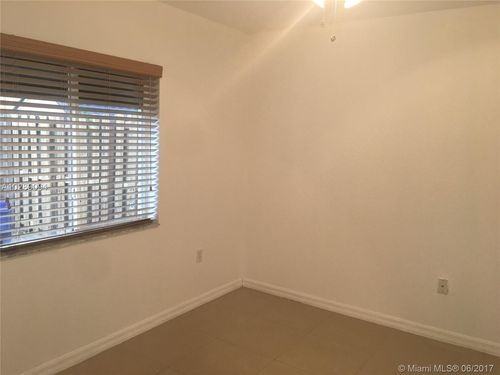 18858 NW 85th Ct #3004 - Photo 3 of 4