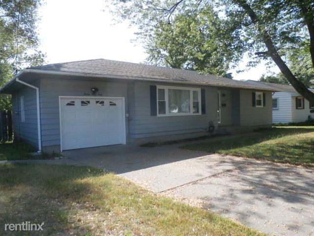 2340 Torrent St - Photo 3 of 23