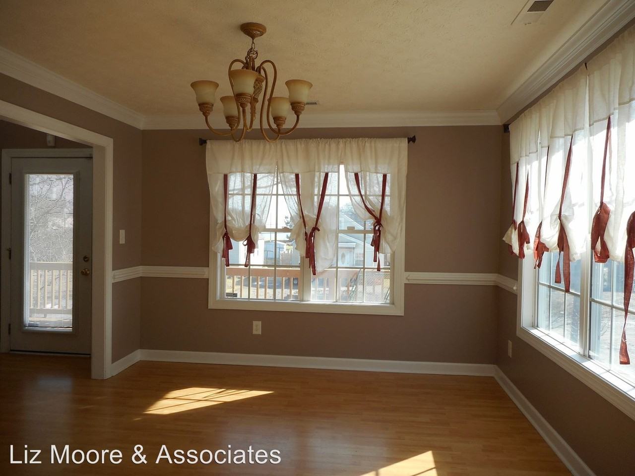 17 Bonita Dr - Photo 3 of 19