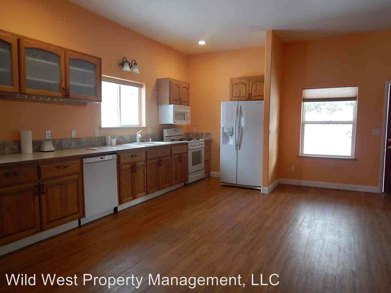 15409 SE Paiute - Photo 2 of 13