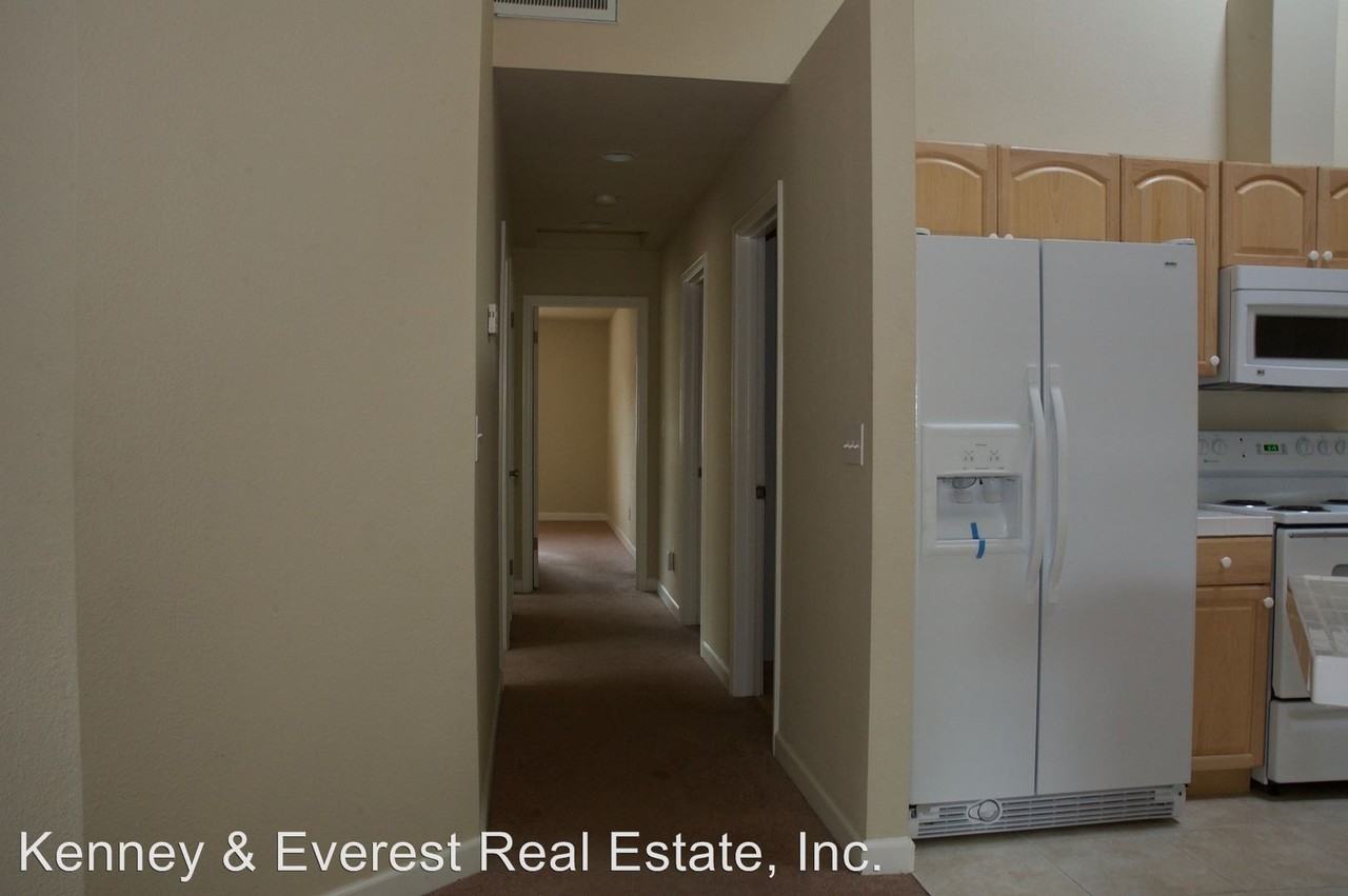 2911 David Ave - Photo 2 of 8