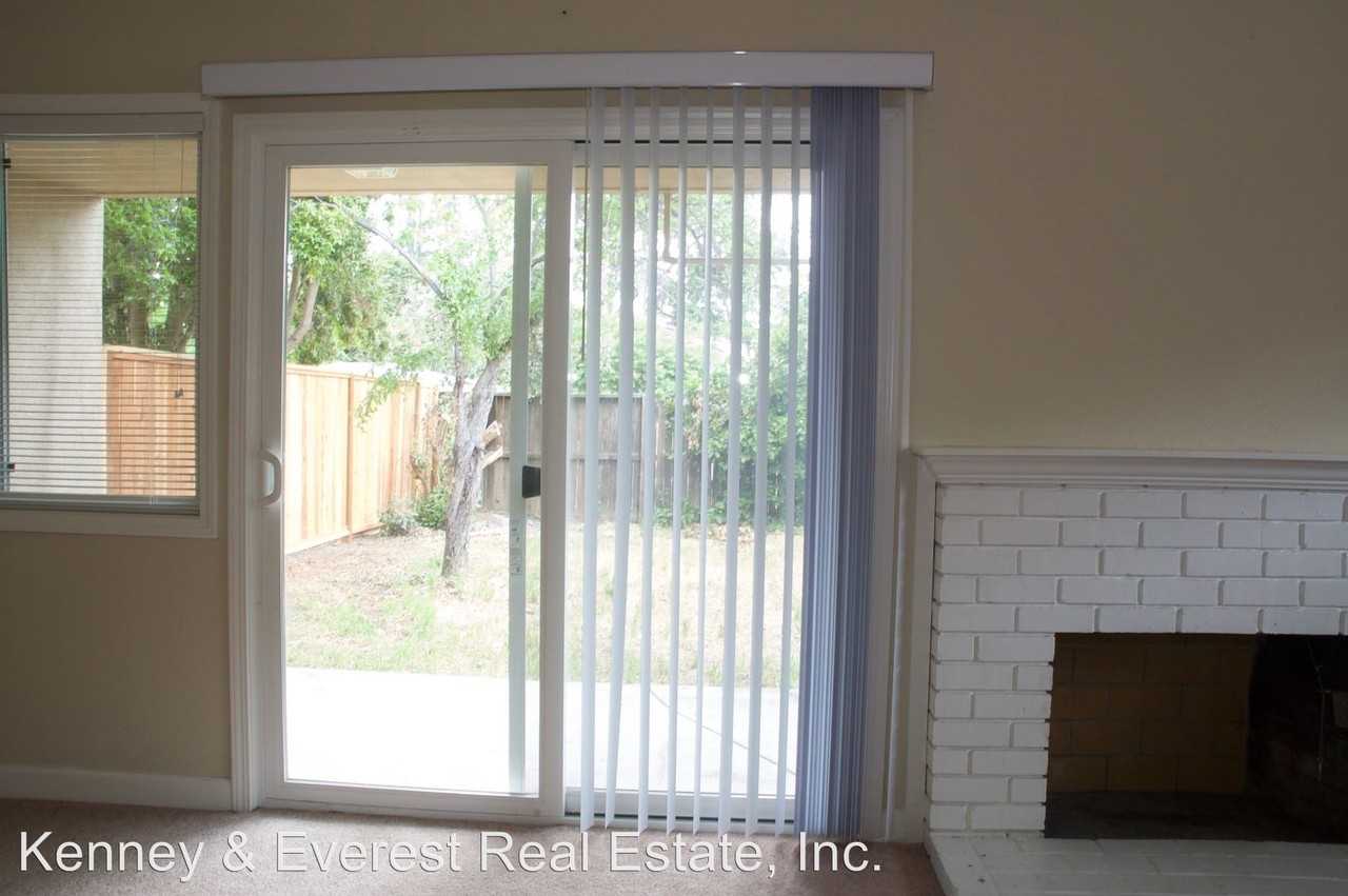 2911 David Ave - Photo 3 of 8