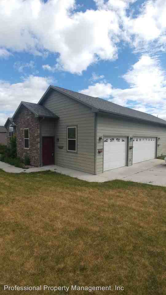 3700 Jack Dr - Photo 2 of 20