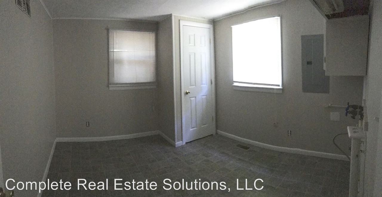 2322 N Moreland Ave - Photo 3 of 17