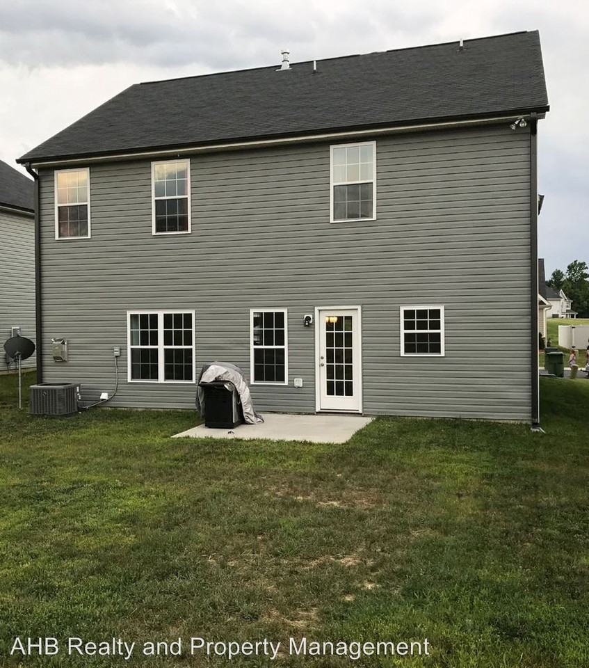 108 Claystone Dr - Photo 3 of 19