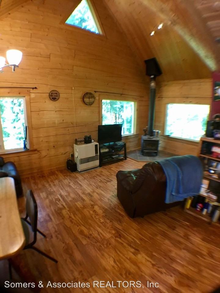 1981 Bluegrass Dr - Photo 2 of 40