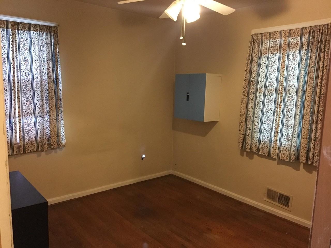 1 Dinsmore Ave - Photo 2 of 12