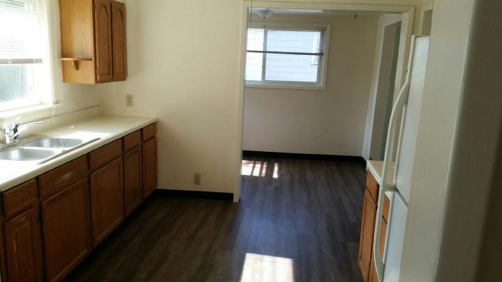 802 N 22nd St - Photo 2 of 7