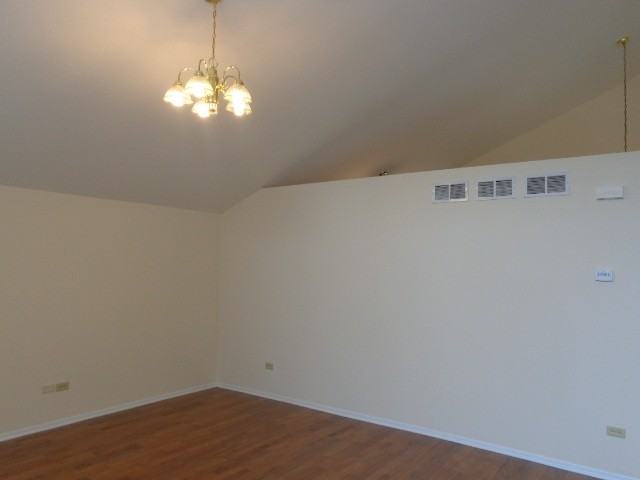 1503 Dale Cir - Photo 3 of 17