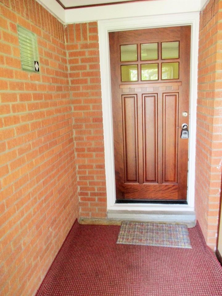 10167 Carpenter Rd - Photo 3 of 33