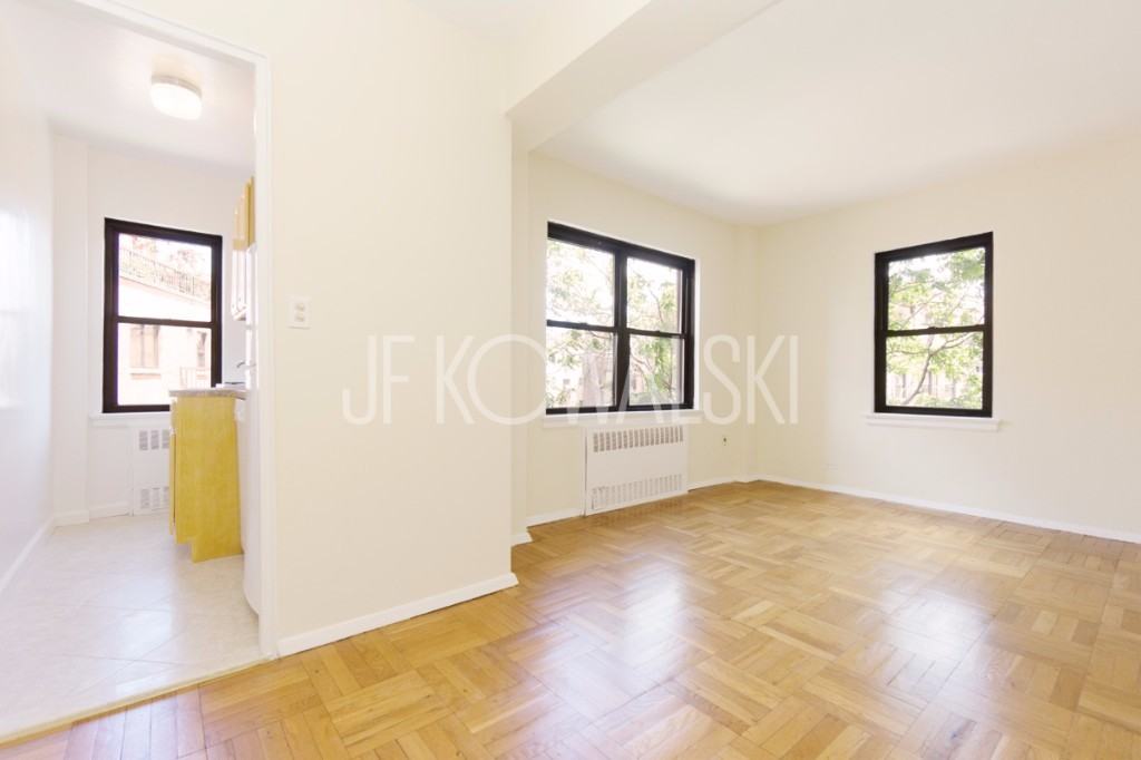 180 W Houston St #6K