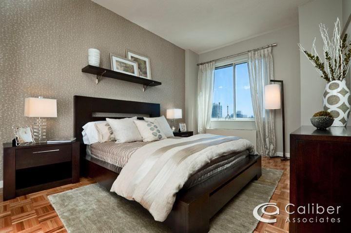 W 43rd St #17A - Photo 2 of 8