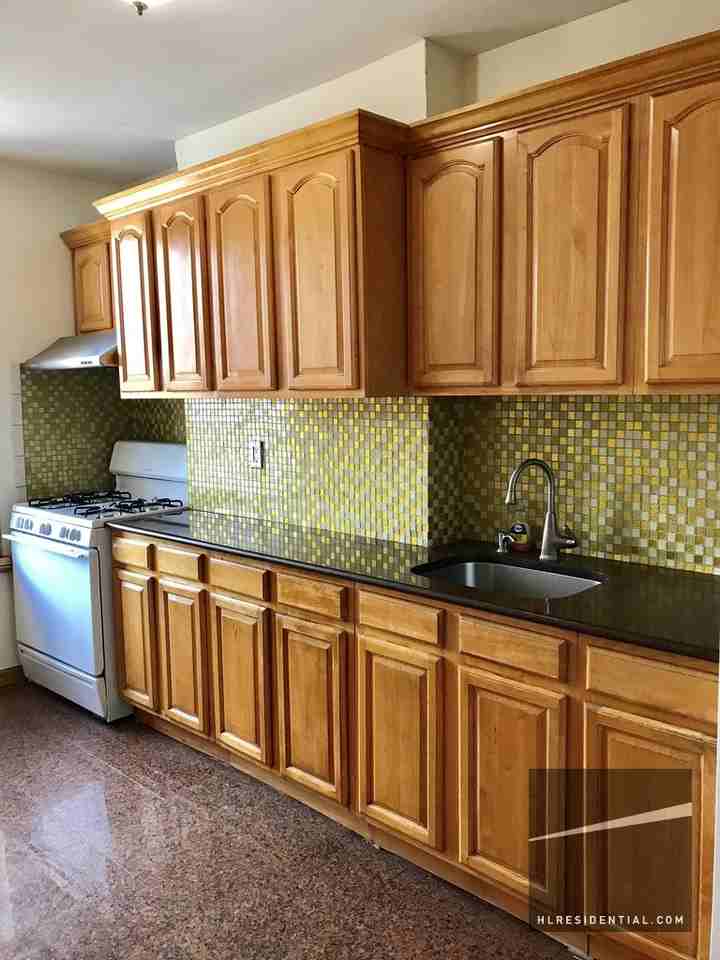 34-24 32nd St #2 - Photo 3 of 8