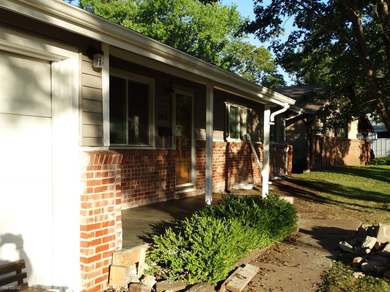 1010 Blackwill - Photo 2 of 44