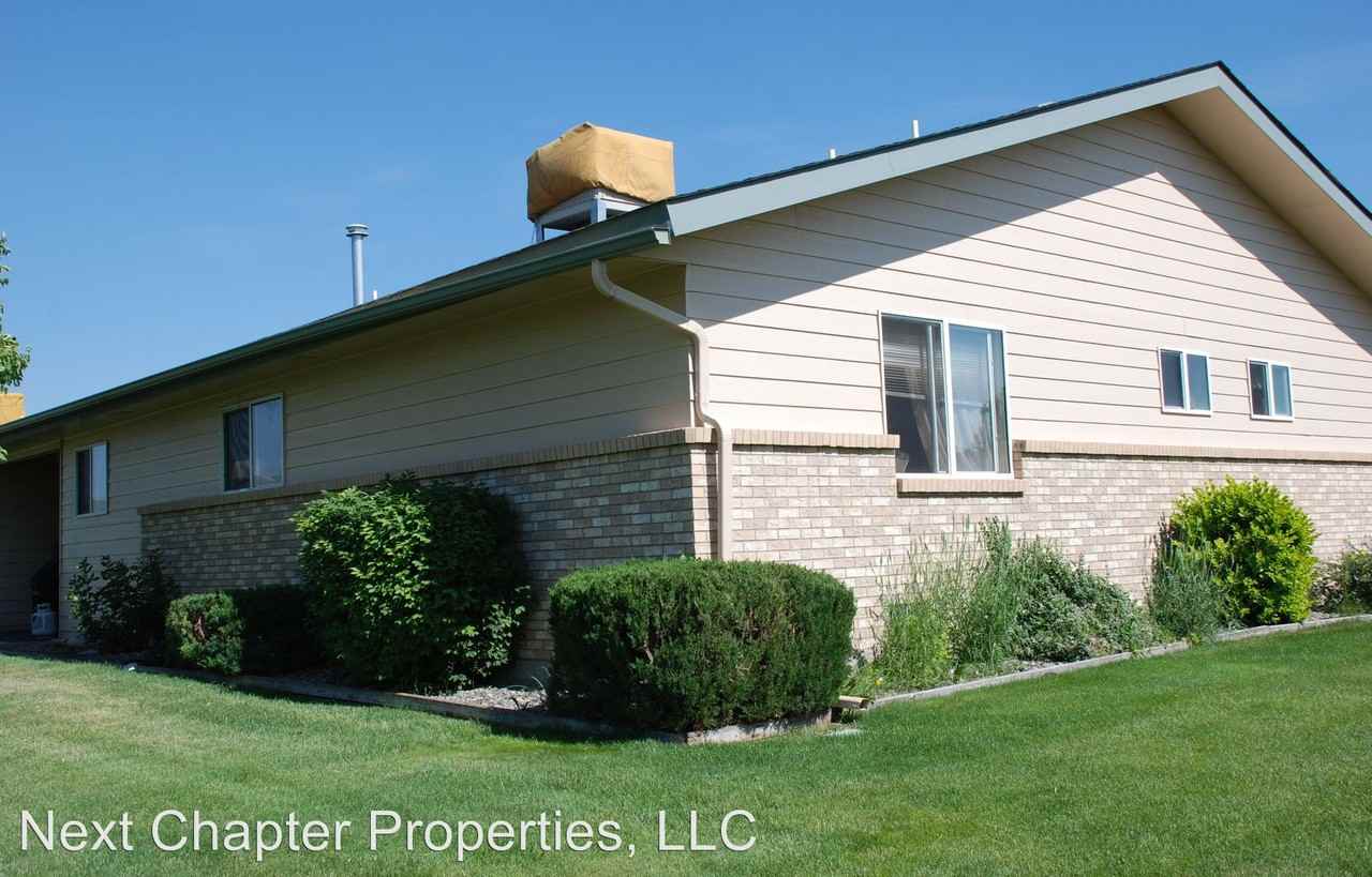 2035 Princeton Way #B - Photo 2 of 2