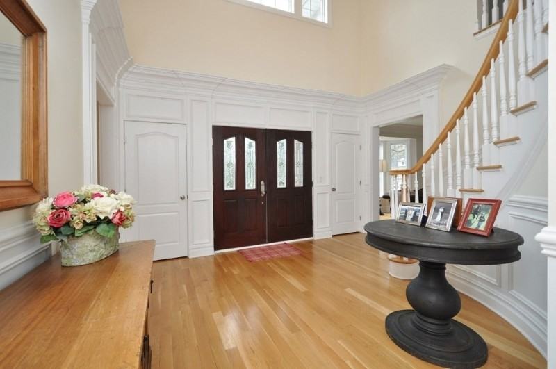 75 May Dr - Photo 2 of 25