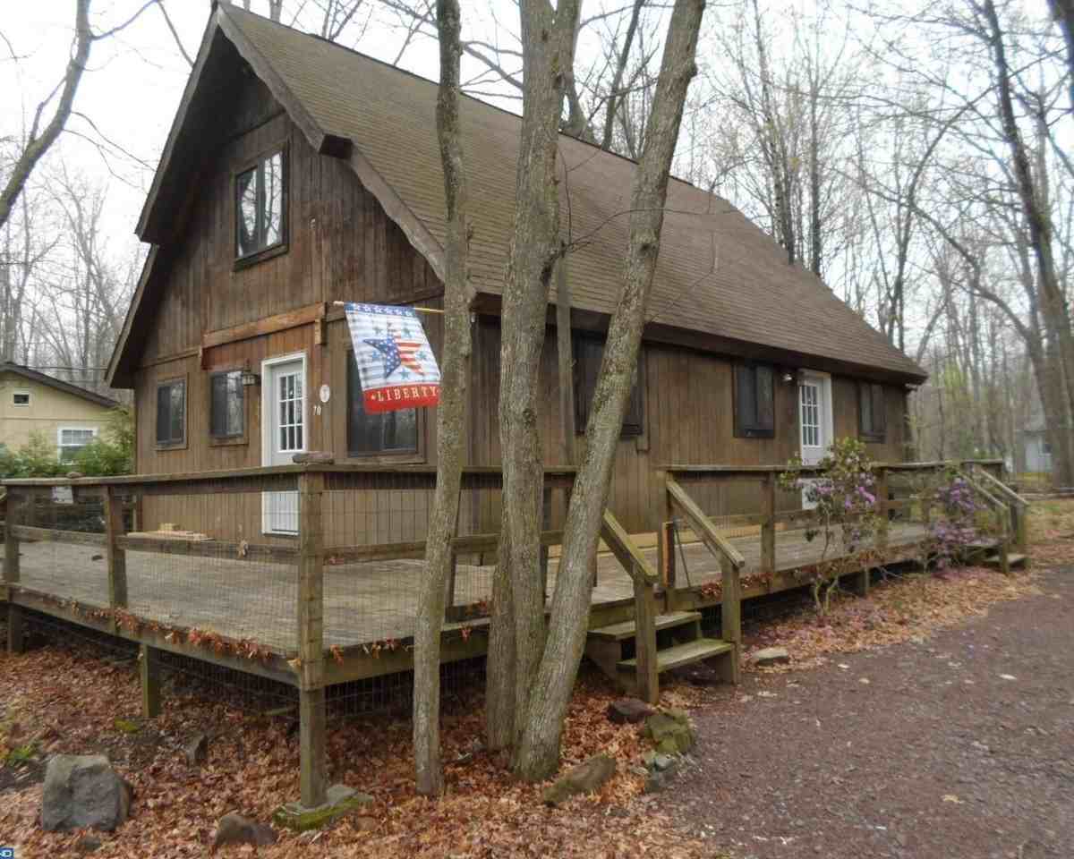 70 Bishop Cir - Photo 2 of 19