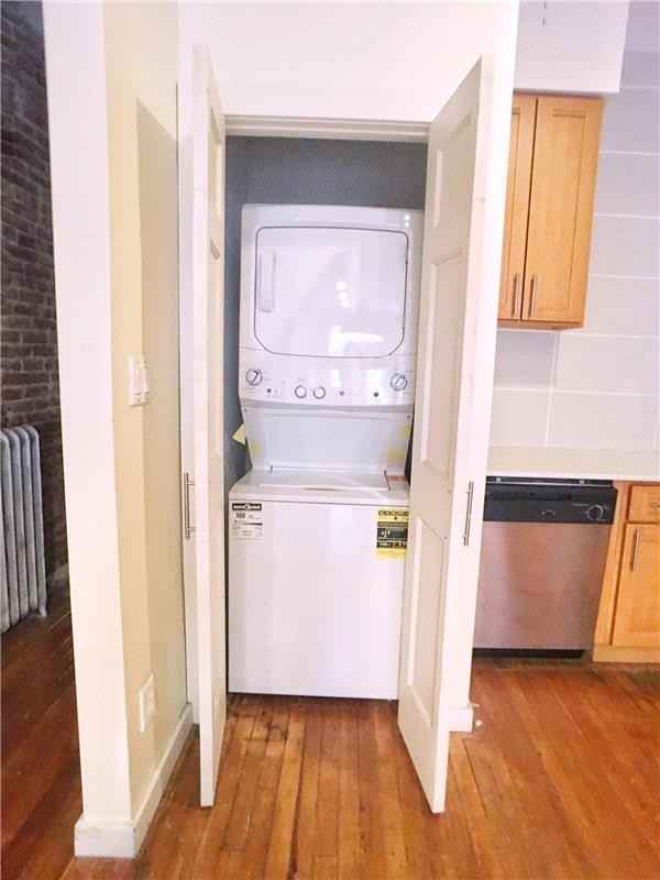 3604 Broadway - Photo 3 of 7