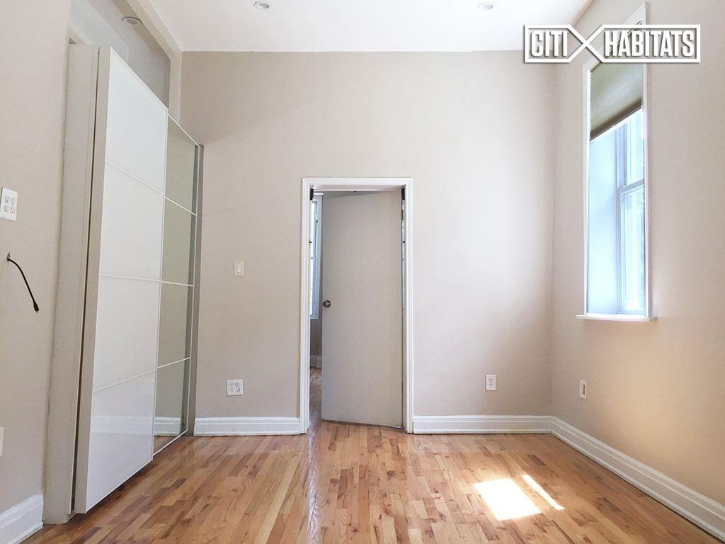 217 Vernon Ave #1 - Photo 3 of 12