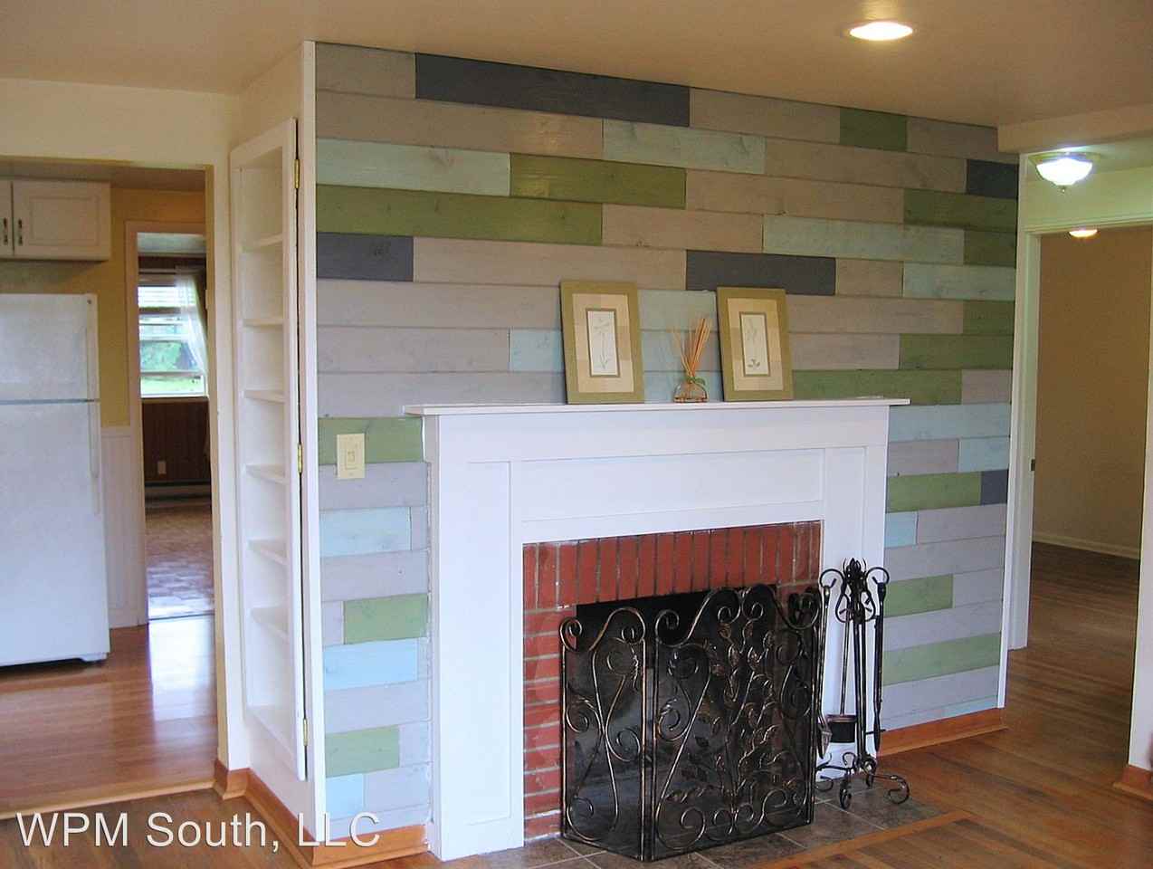 17014 33rd Ave S - Photo 3 of 10