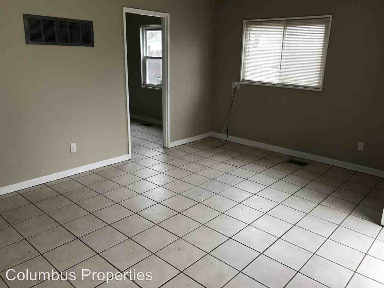 4952 Dimson Dr S - Photo 3 of 19