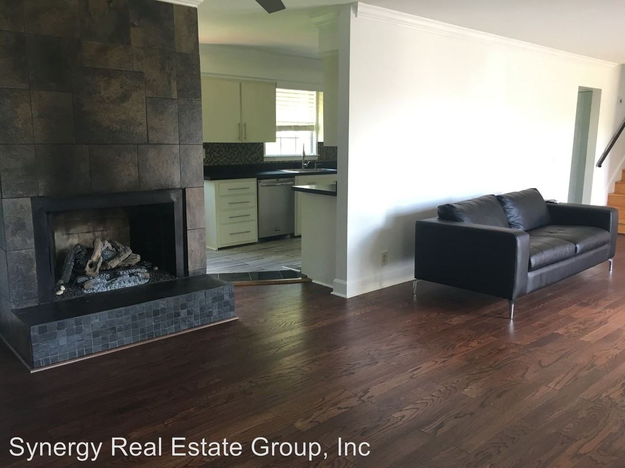 177 Delvin Dr - Photo 3 of 6