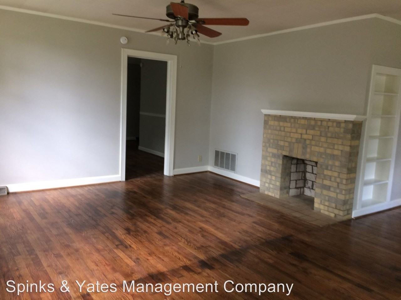 2103 33rd St - Photo 3 of 6