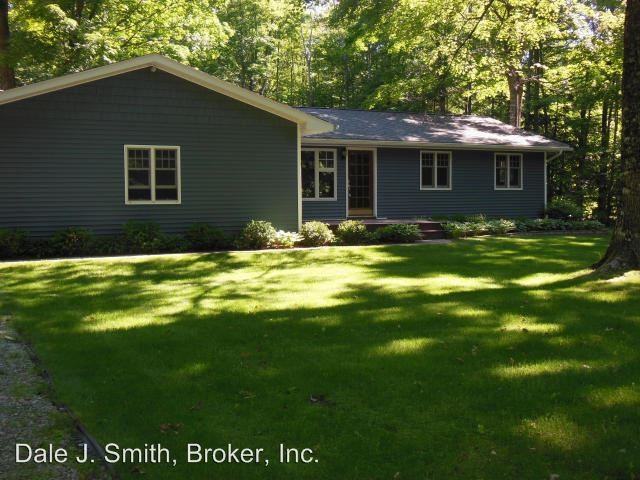 2126 Deepwoods Dr - Photo 2 of 25