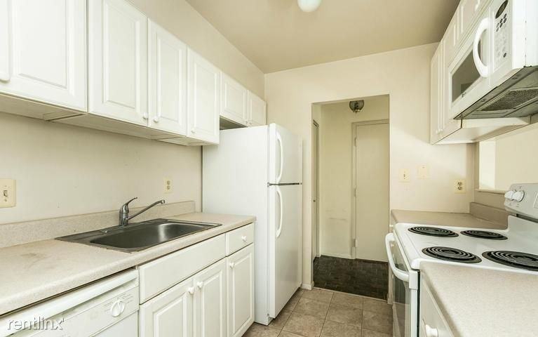 1701 Mt Washington Ct - Photo 3 of 11