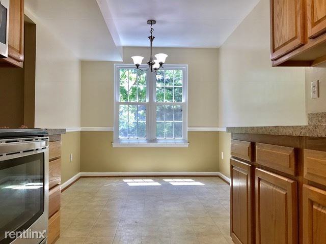 3701 International Dr #D - Photo 3 of 10