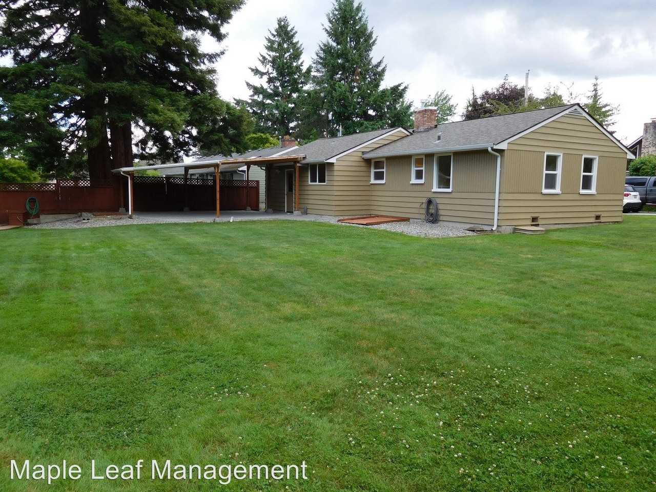 2029 173rd Ave NE - Photo 3 of 32