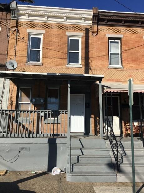 880 Haddon Ave - Photo 2 of 4