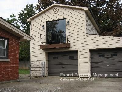 1903 Picadilly St - Photo 2 of 12