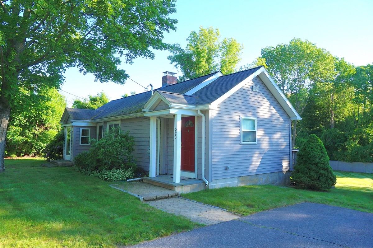 523 Norfolk St #1 - Photo 2 of 3