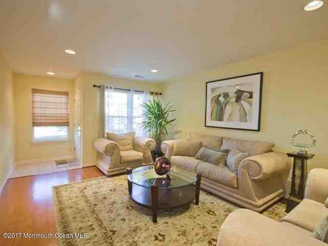 5 Ganton Way - Photo 2 of 16