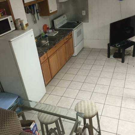 117 Skilton Ln - Photo 3 of 5