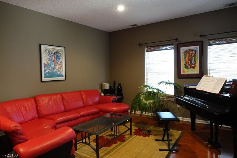 303 Brittany Dr #303 - Photo 2 of 8