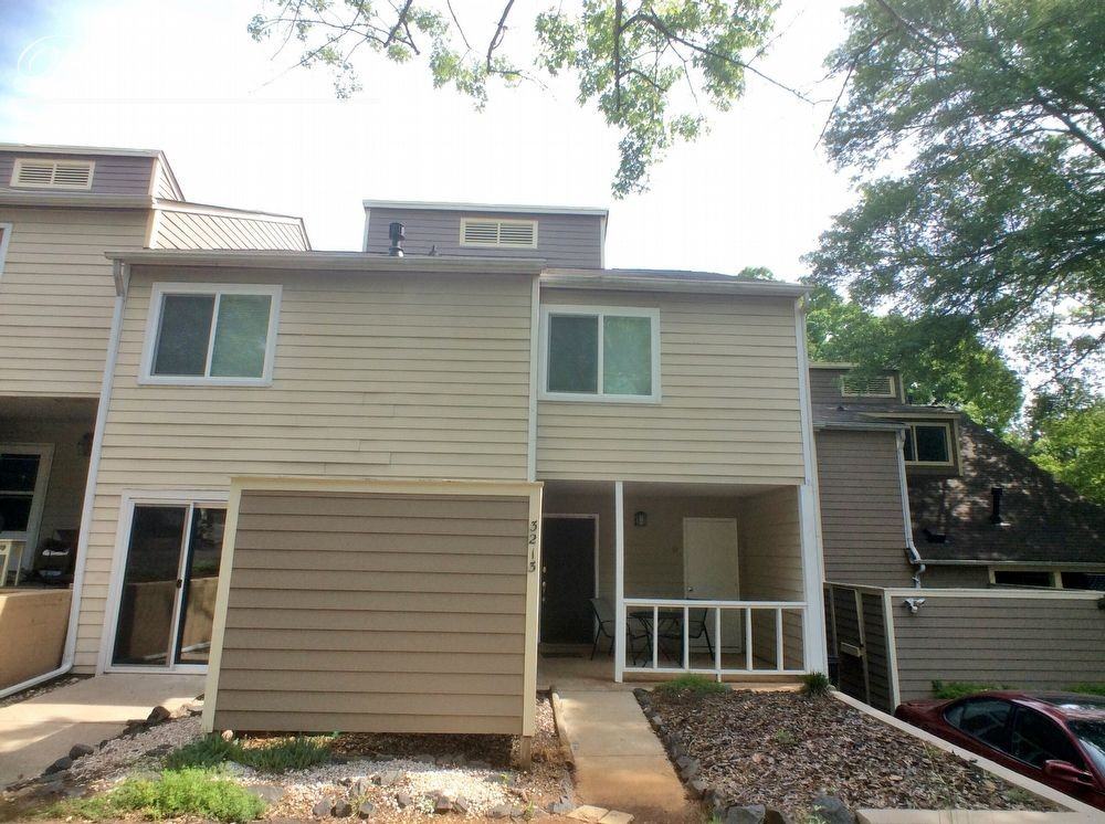 3213 Windbluff Dr - Photo 2 of 19