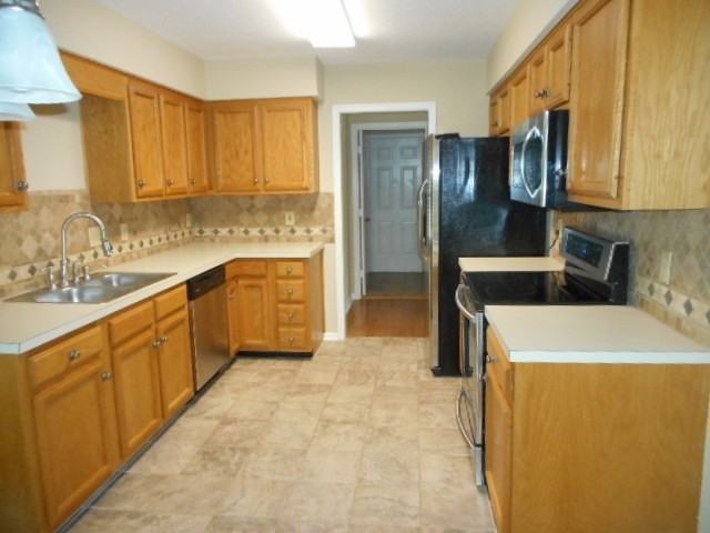 3109 Southhampton Dr - Photo 3 of 11