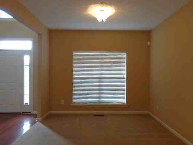 1609 Zurich Dr - Photo 2 of 15