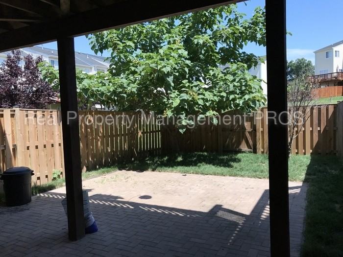 14804 Strayer Ln - Photo 3 of 29