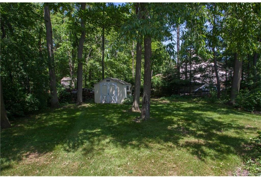 473 Hiram - Photo 2 of 3