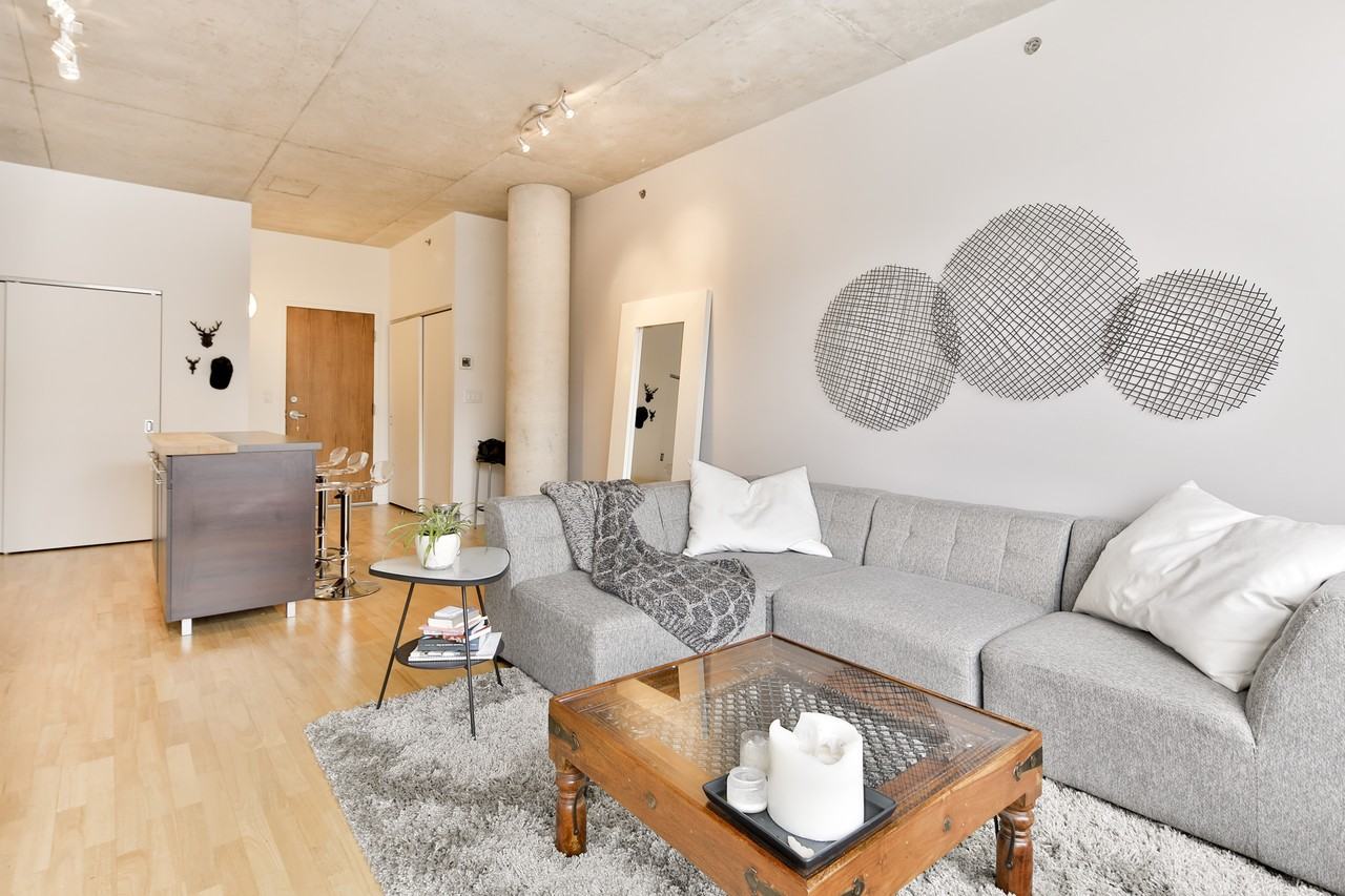 630 Rue William #810