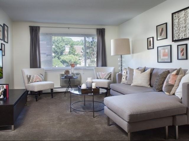 182 Congress St - Photo 2 of 6