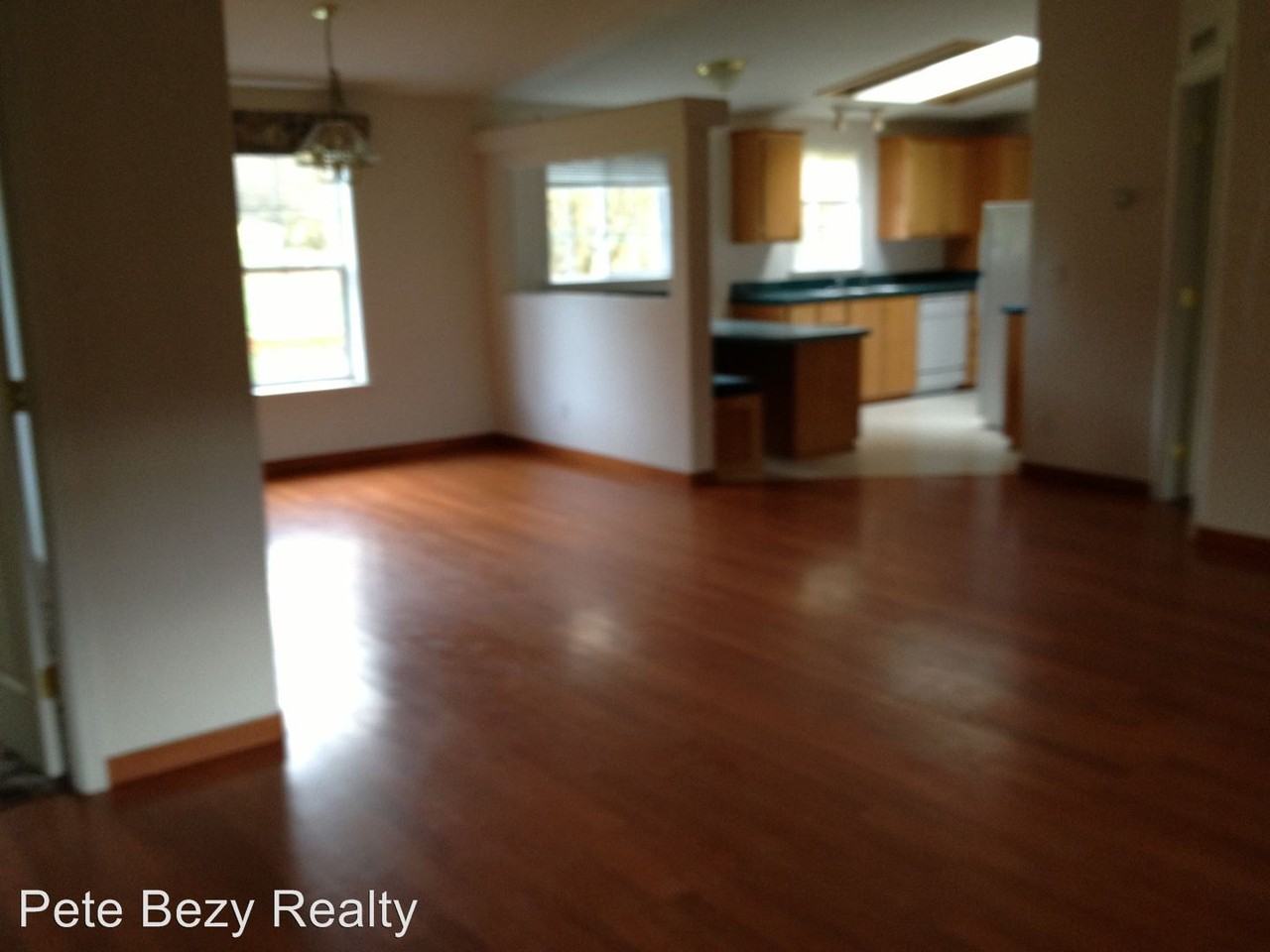 927 I St - Photo 3 of 10